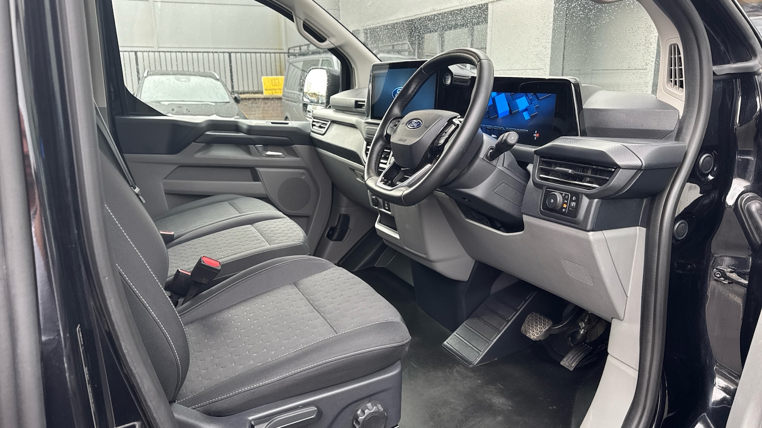 Used Ford Transit Custom 2025 for sale - 76504376: Photo 6