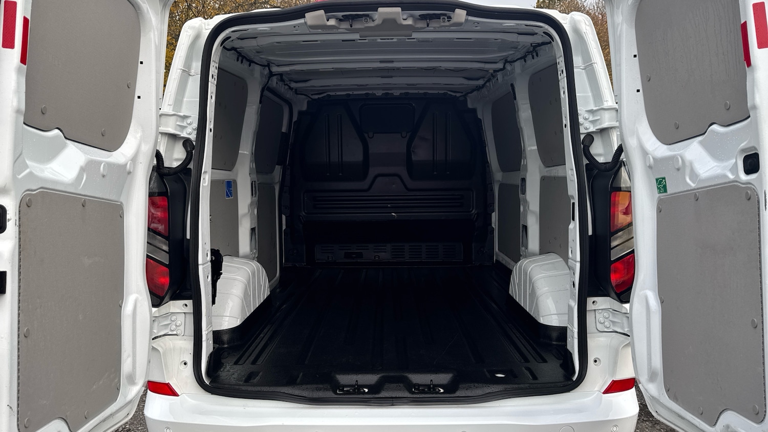 Used Ford Transit Custom 2024 for sale - 76461734: Photo 12