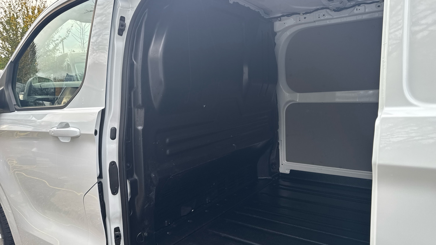 Used Ford Transit Custom 2024 for sale - 76461734: Photo 18