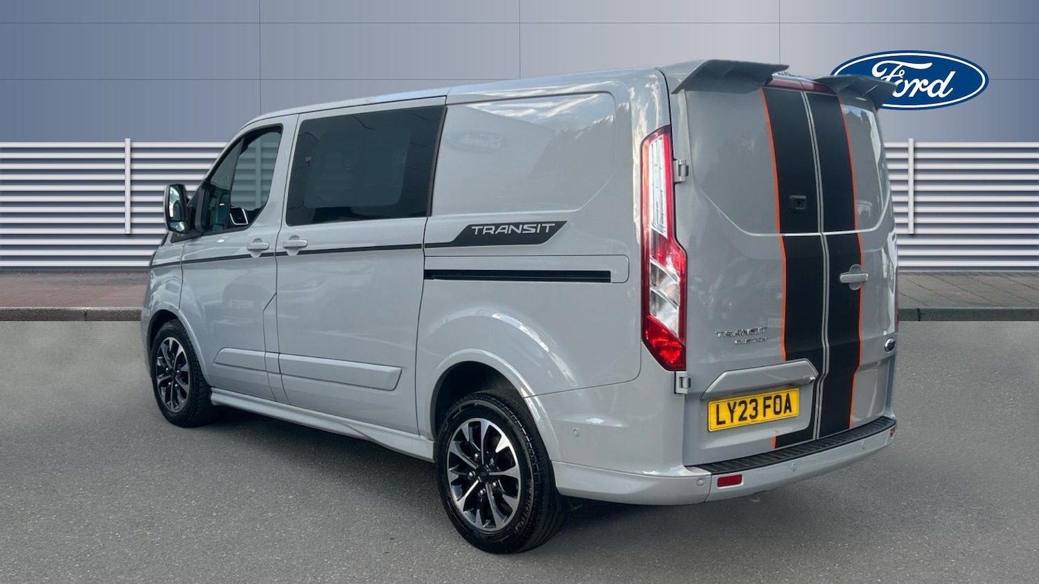 Used Ford Transit Custom 2023 for sale - 76036561: Photo 2