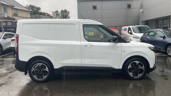 Used Ford Transit Courier 2025 for sale - 76171010: Photo 9
