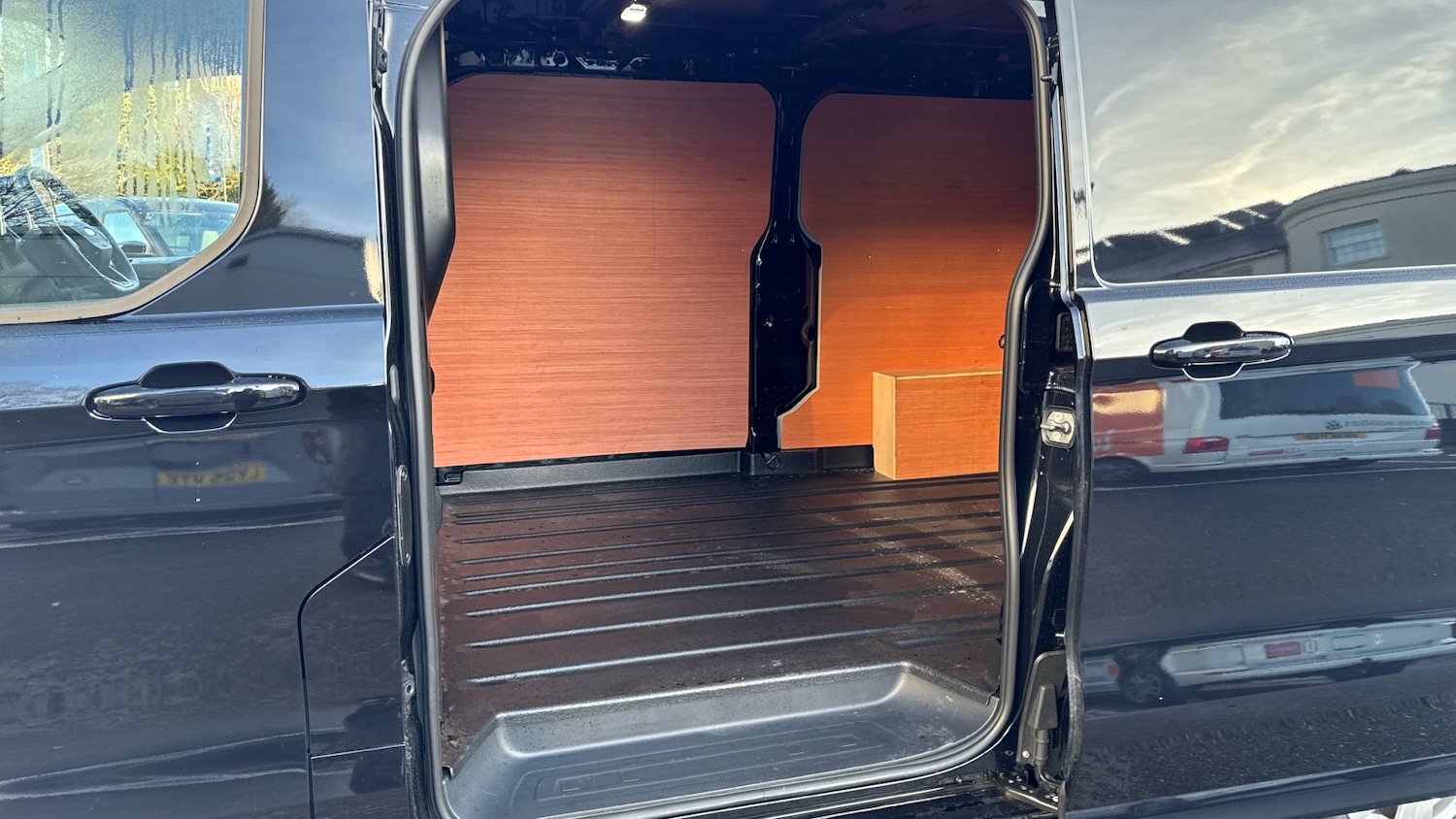 Used Ford Transit Custom 2025 for sale - 76940019: Photo 5