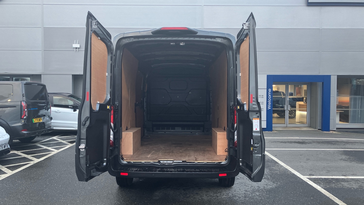 Used Ford Transit 2025 for sale - 77459649: Photo 3