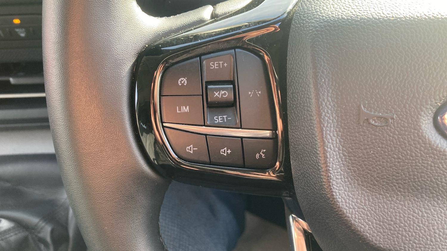 Used Ford Transit Custom 2025 for sale - 77353468: Photo 25