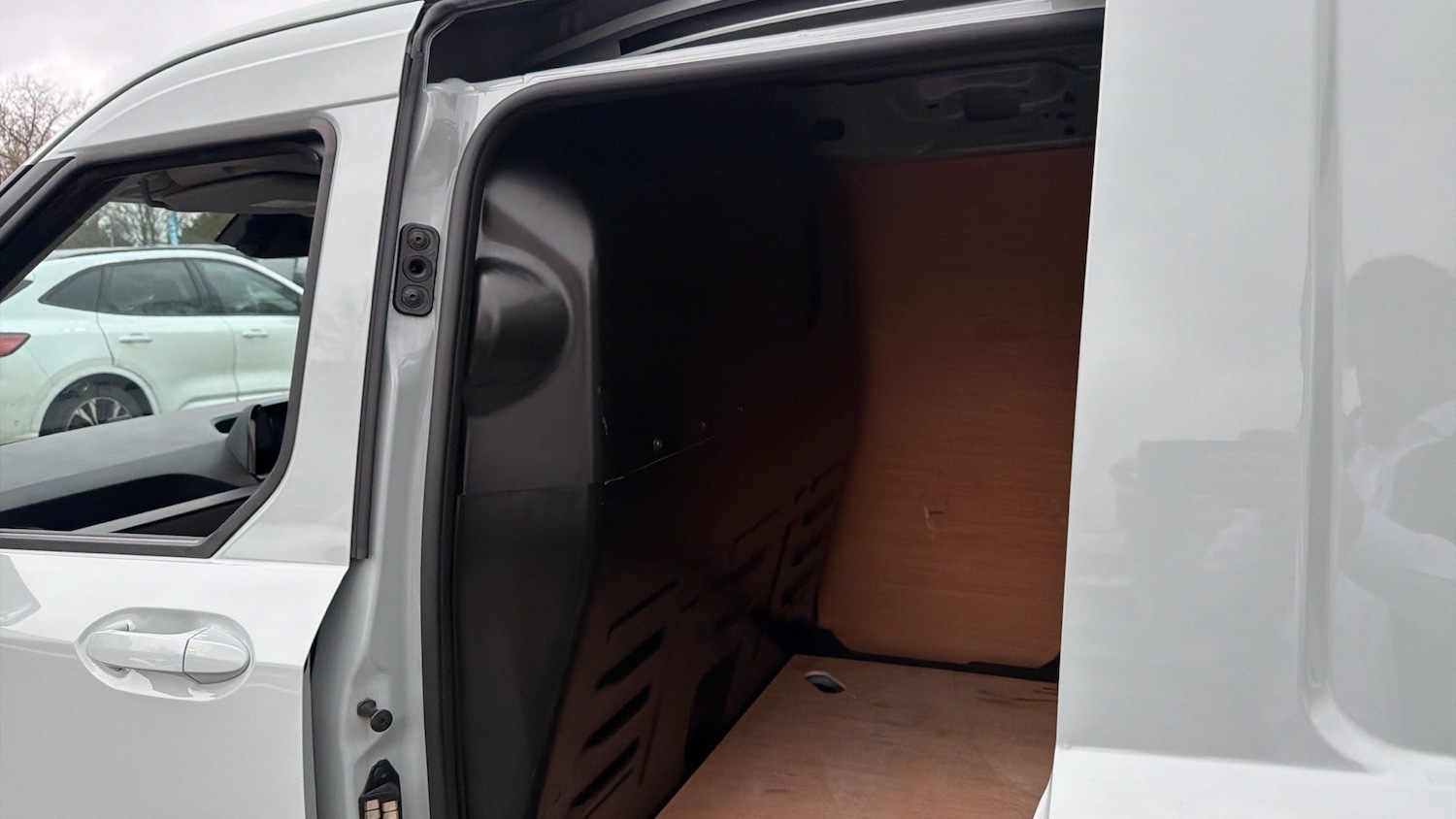 Used Ford Transit Courier 2024 for sale - 77641248: Photo 18