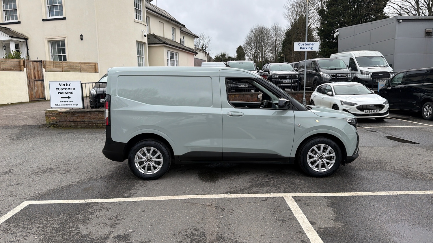 Used Ford Transit Courier 2024 for sale - 77641248: Photo 9
