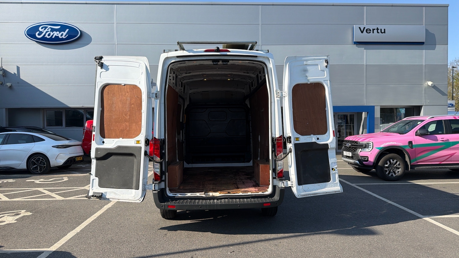 Used Ford Transit 2019 for sale - 77962167: Photo 3