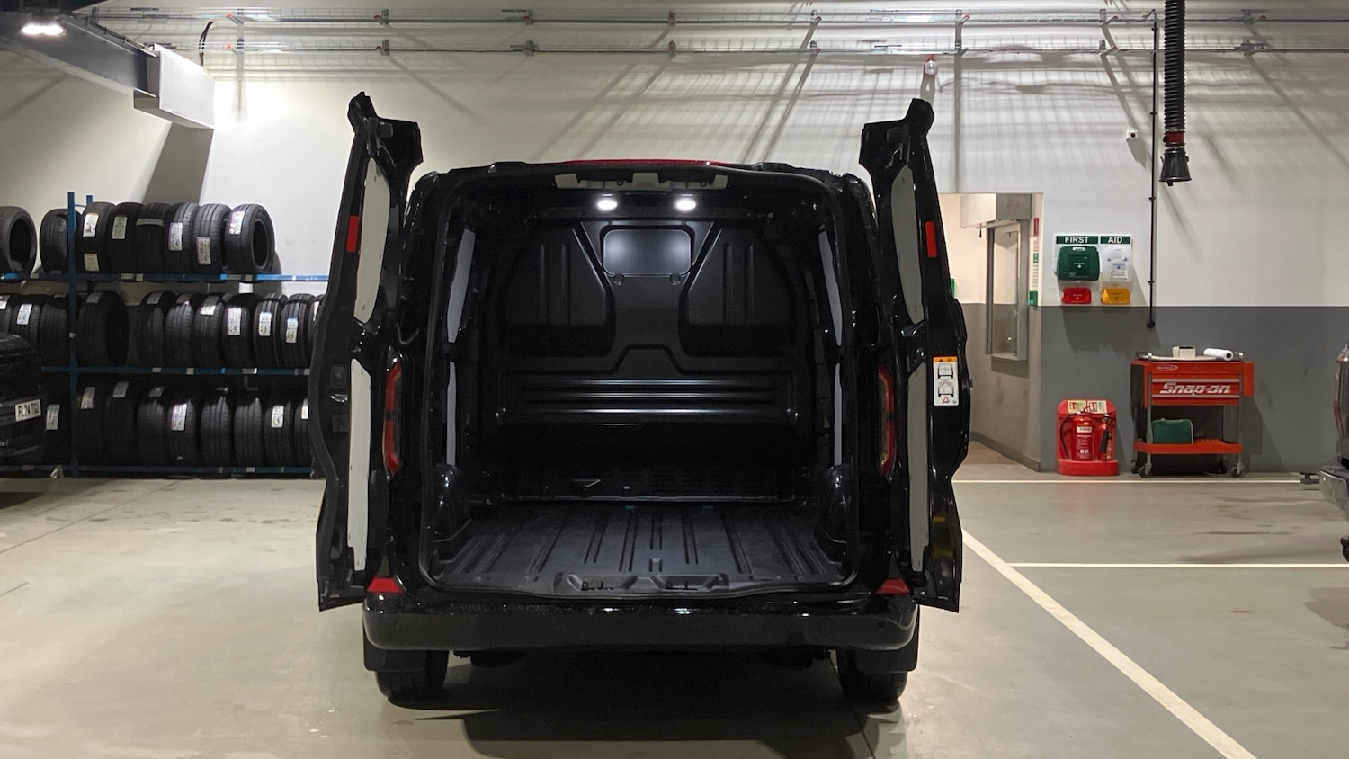 Used Ford Transit Custom 2025 for sale - 77353459: Photo 3