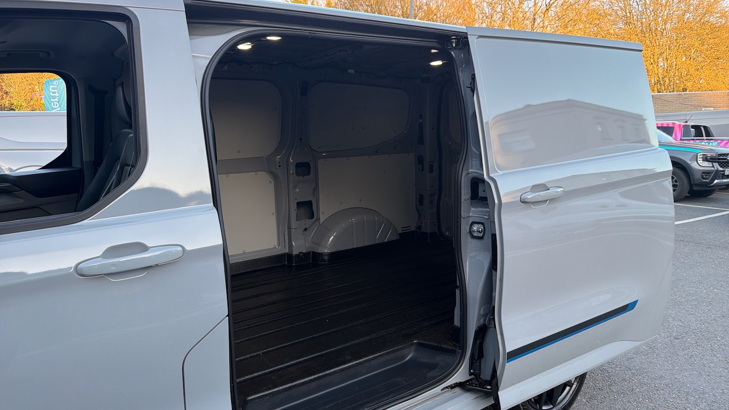 Used Ford Transit Custom 2025 for sale - 77932507: Photo 5