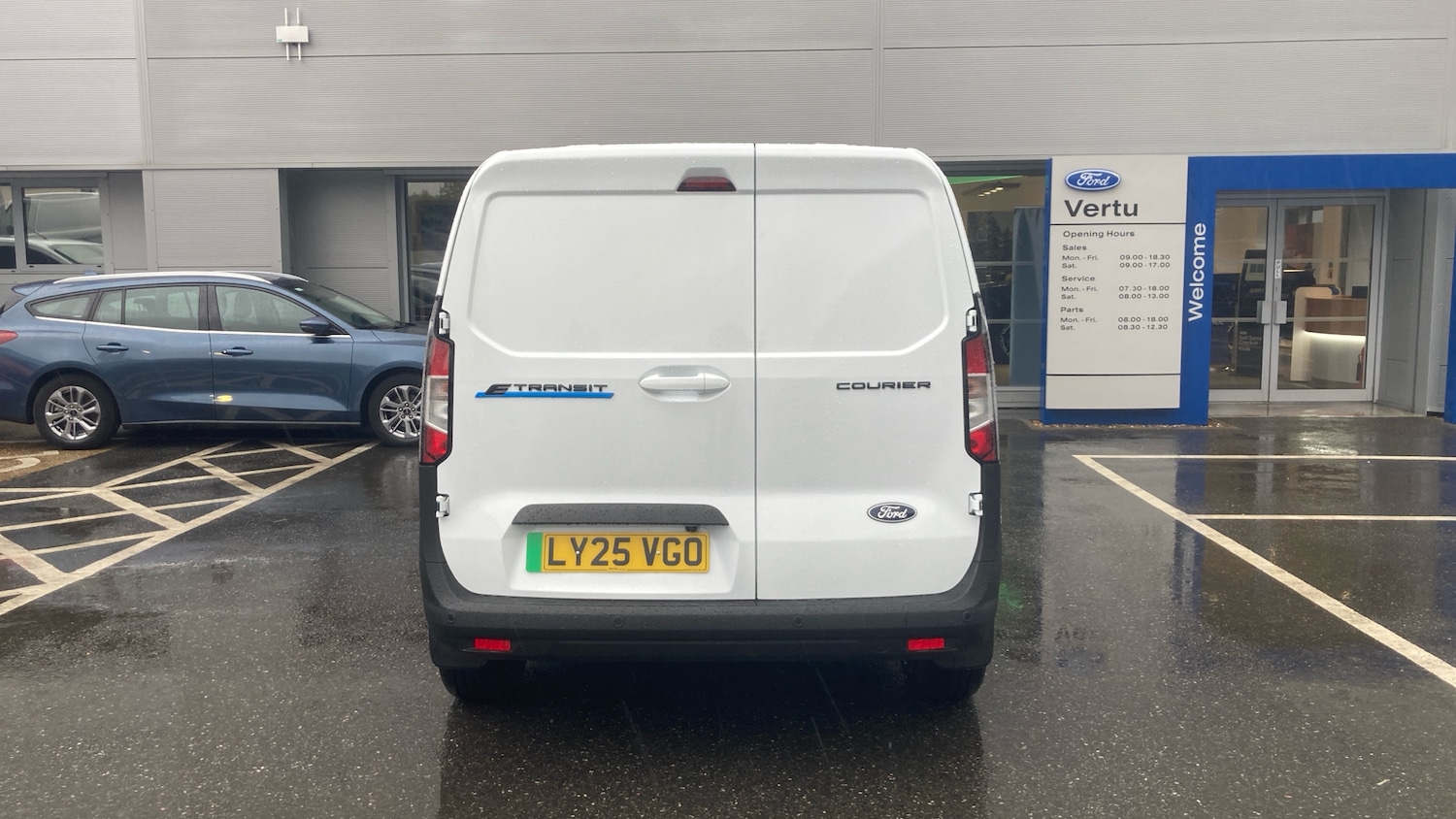 Used Ford Transit Courier 2025 for sale - 77207356: Photo 11