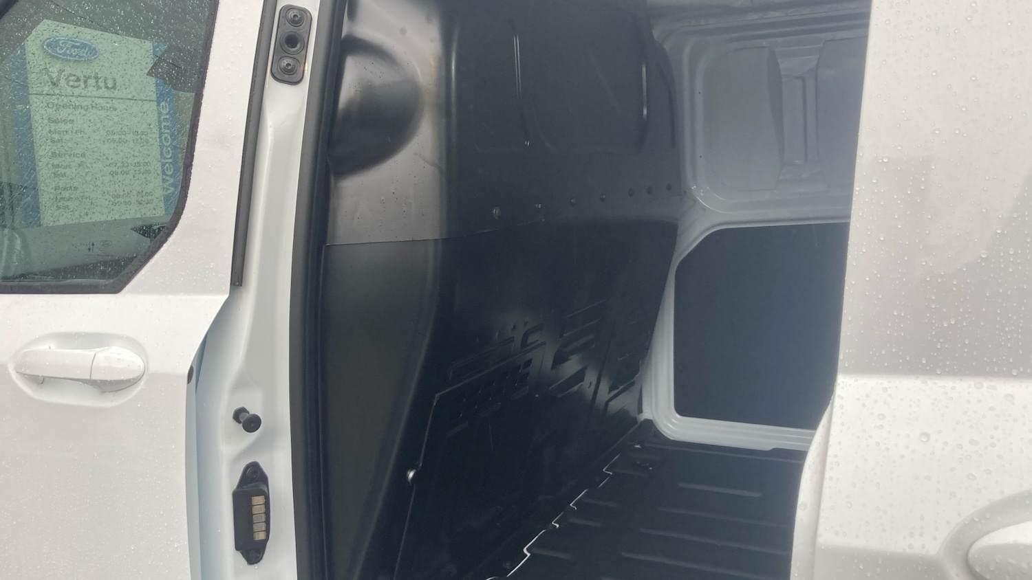 Used Ford Transit Courier 2025 for sale - 77207356: Photo 18