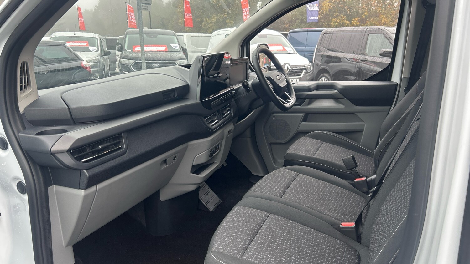 Used Ford Tourneo Custom 2025 for sale - 76594524: Photo 13