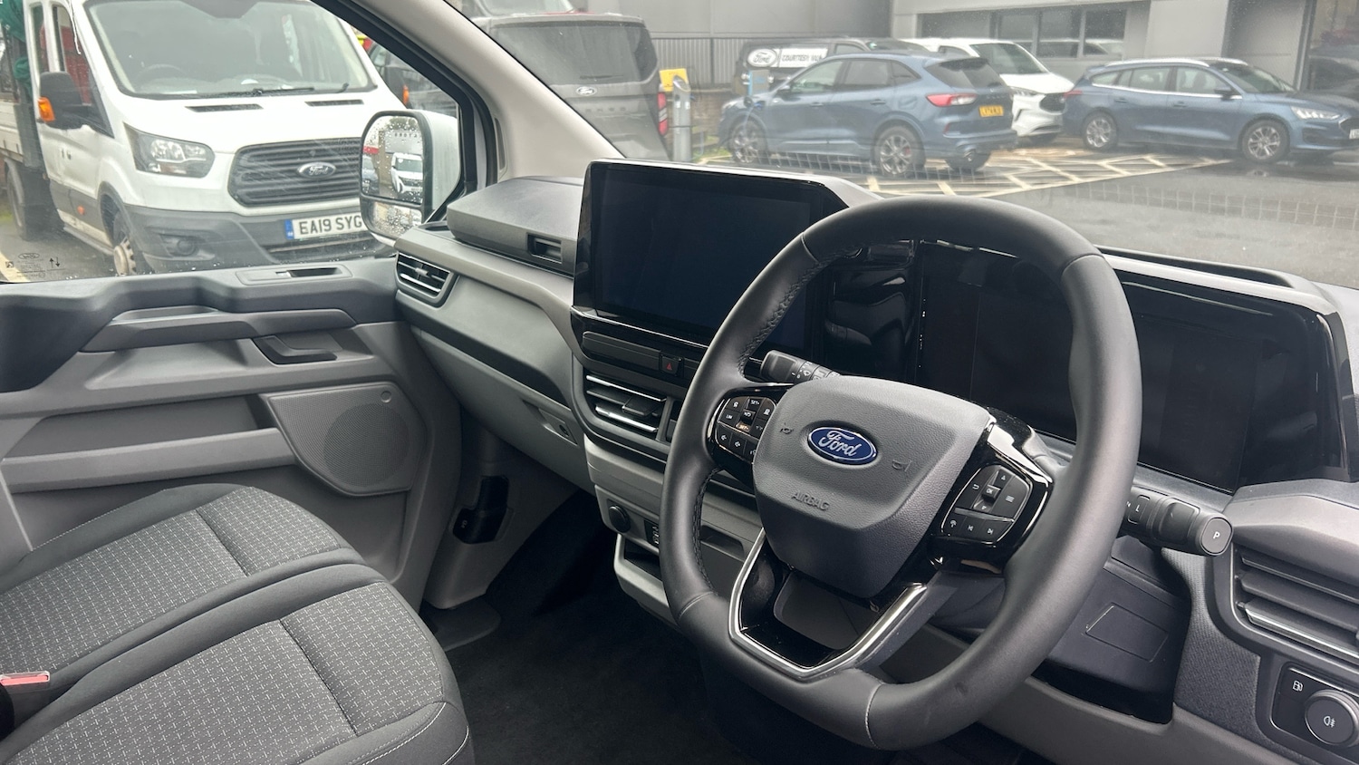 Used Ford Tourneo Custom 2025 for sale - 76594524: Photo 16