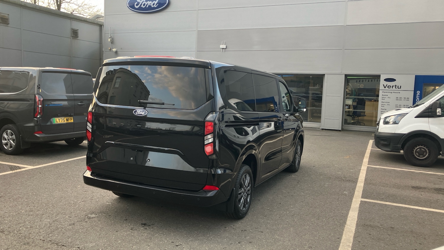 Used Ford Tourneo Custom 2026 for sale - 78155241: Photo 10