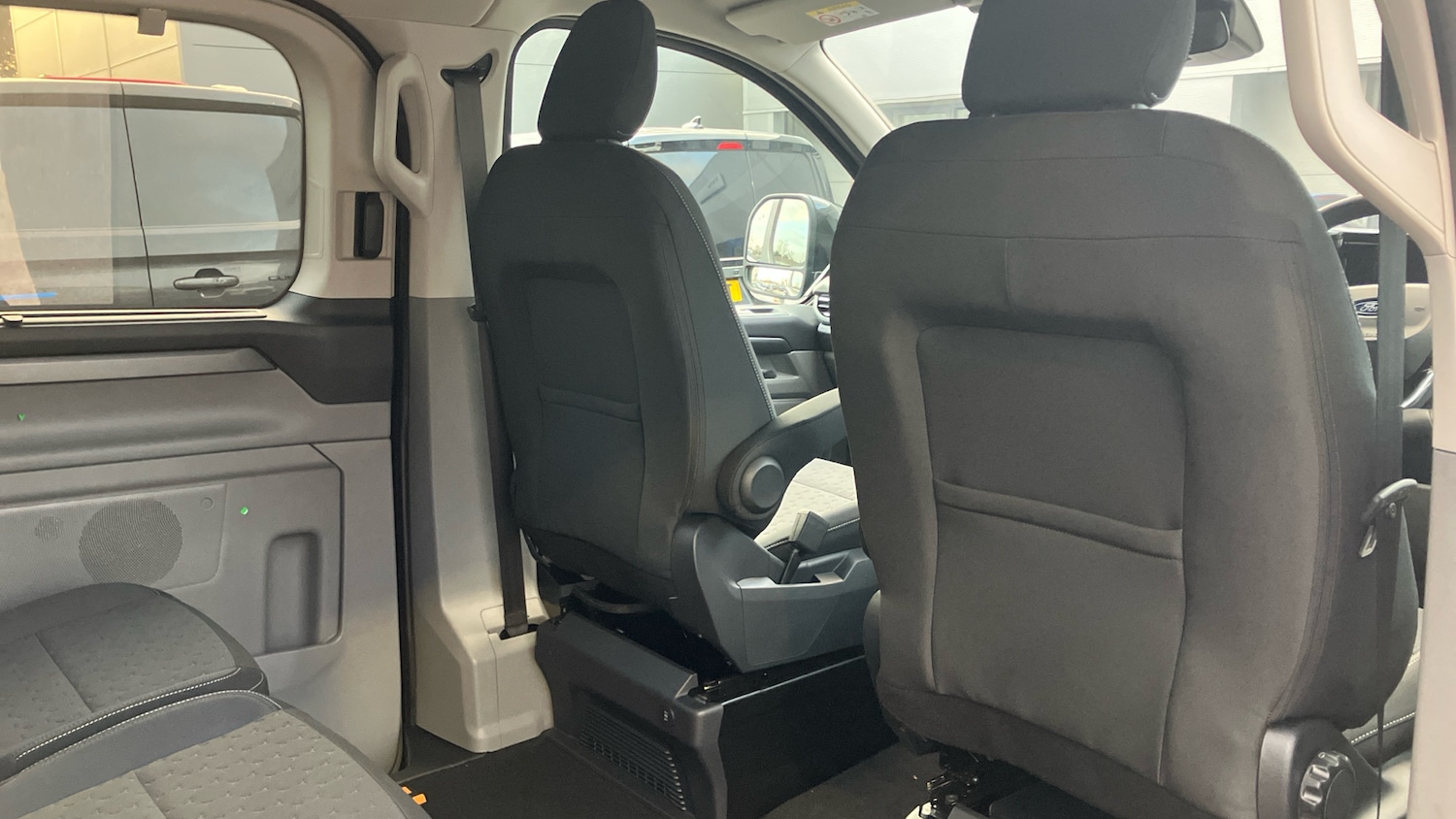 Used Ford Tourneo Custom 2026 for sale - 78155241: Photo 18