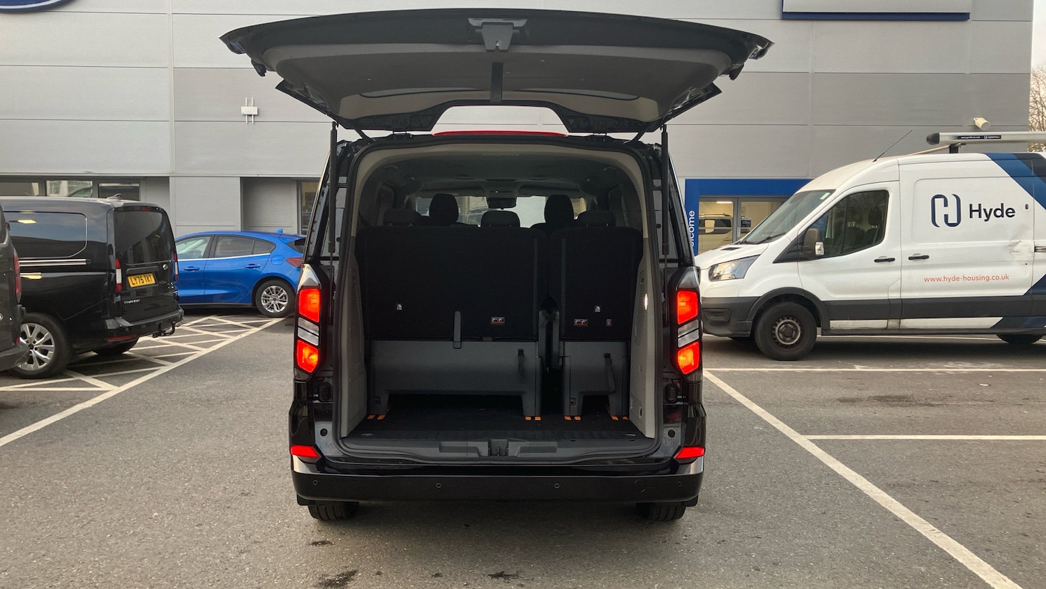 Used Ford Tourneo Custom 2026 for sale - 78155241: Photo 3