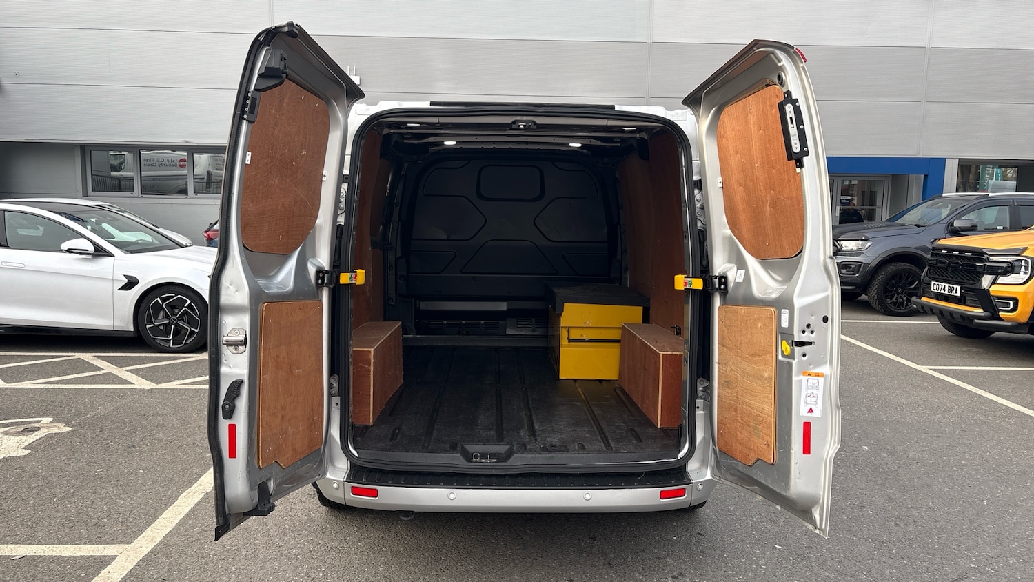 Used Ford Transit Custom 2020 for sale - 77997446: Photo 3