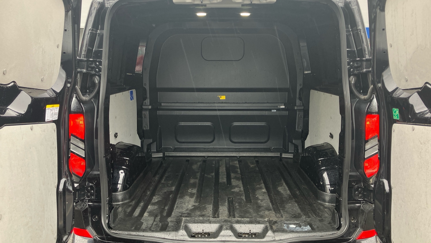 Used Ford Transit Custom 2025 for sale - 76669106: Photo 12