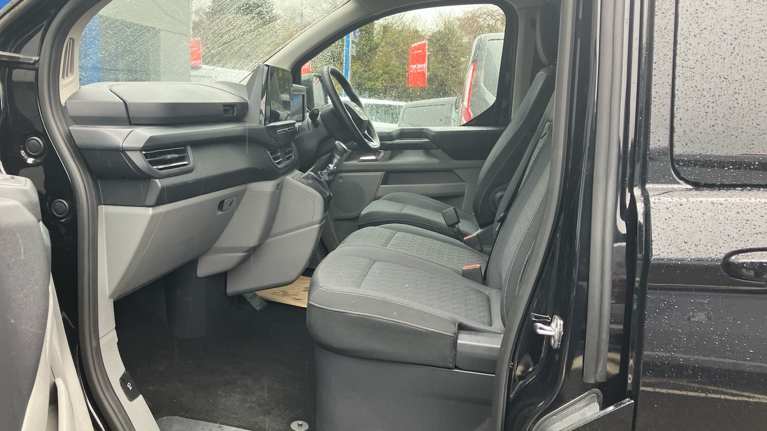 Used Ford Transit Custom 2025 for sale - 76669106: Photo 13