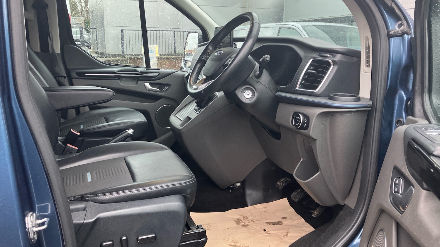 Used Ford Tourneo Custom 2021 for sale - 77151011: Photo 6