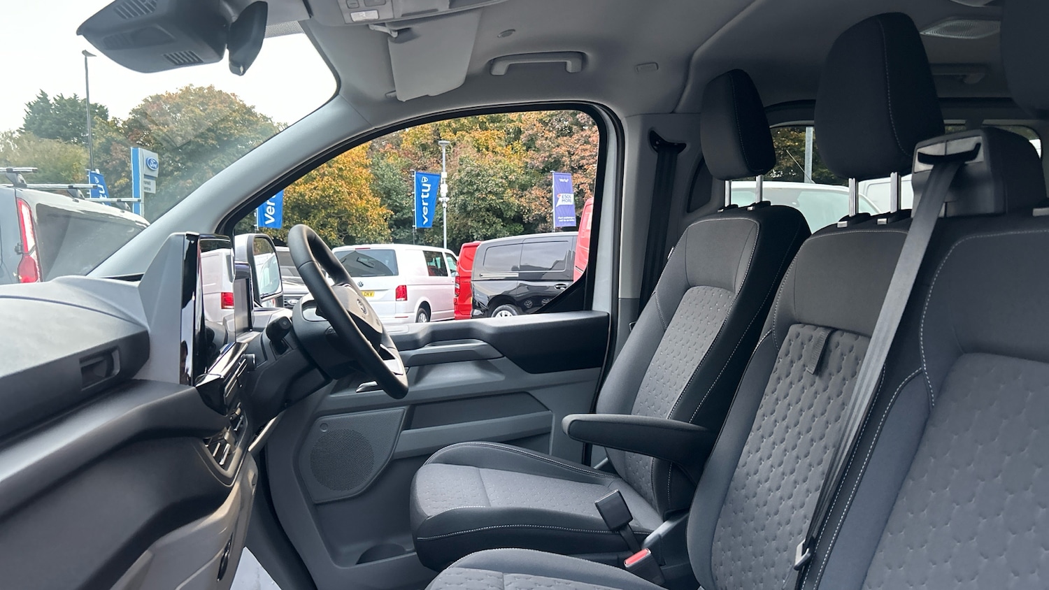 Used Ford Tourneo Custom 2024 for sale - 76277085: Photo 13