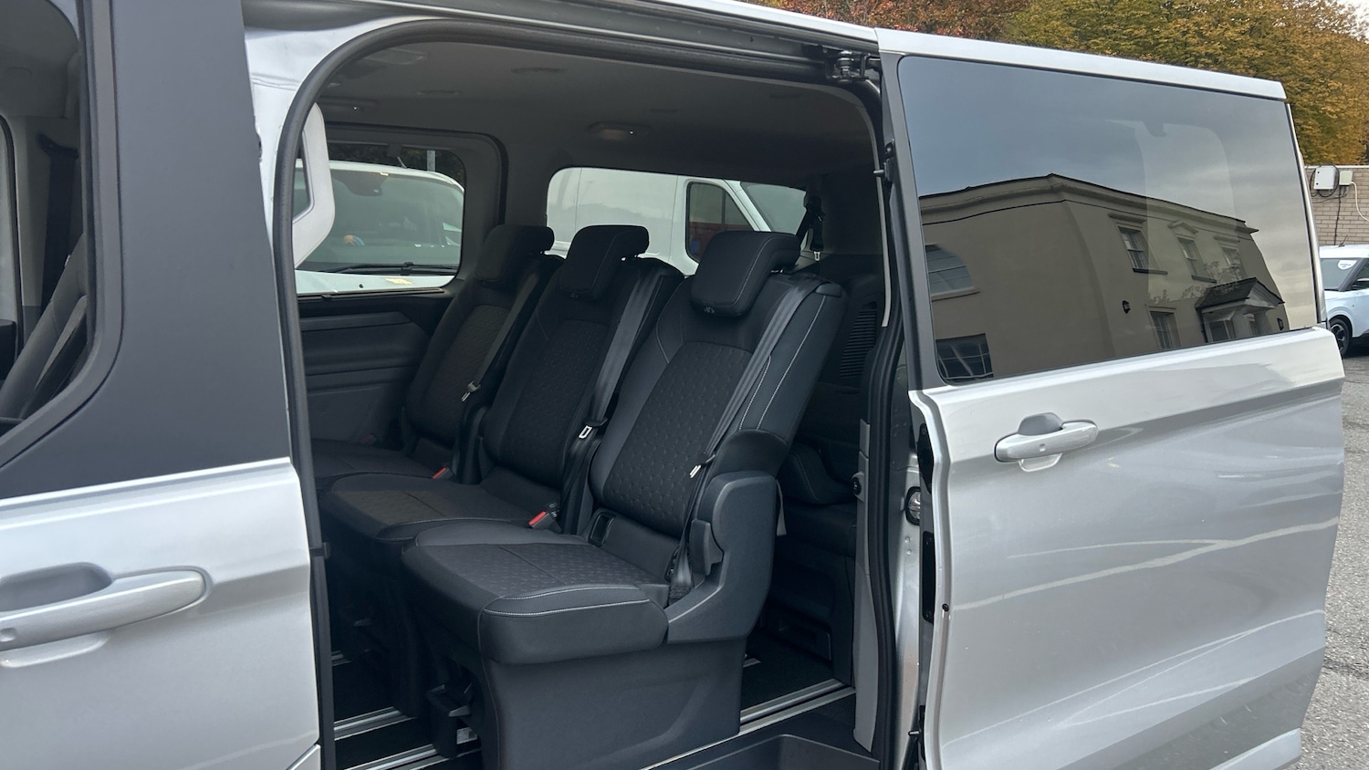 Used Ford Tourneo Custom 2024 for sale - 76277085: Photo 5