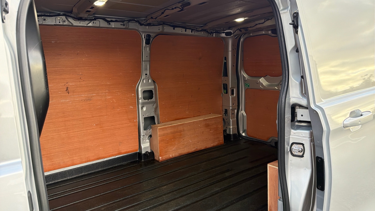 Used Ford Transit Custom 2025 for sale - 77052949: Photo 5