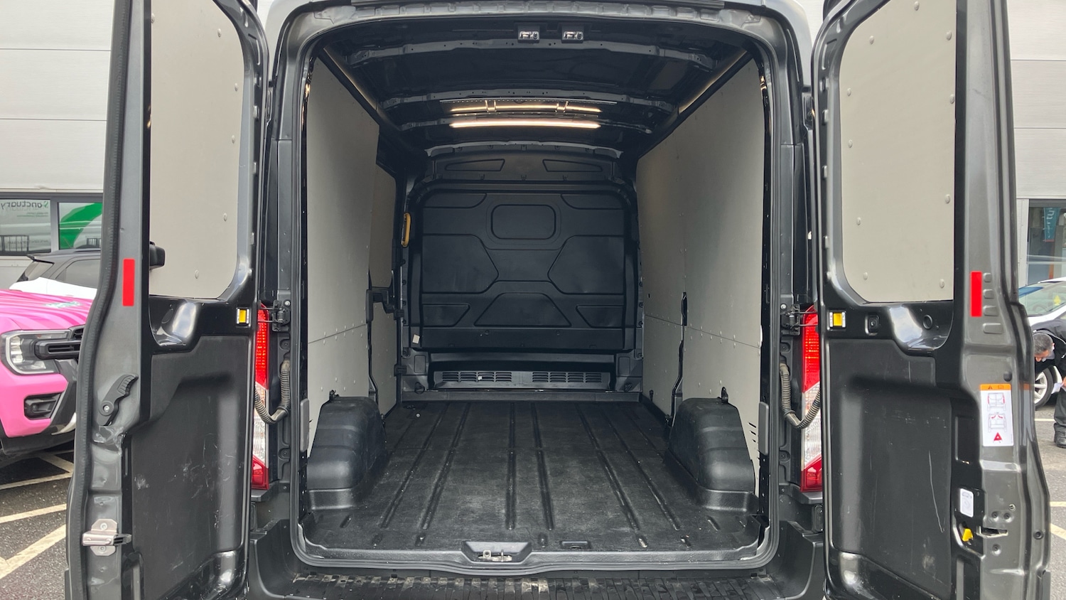 Used Ford Transit 2024 for sale - 77272174: Photo 12