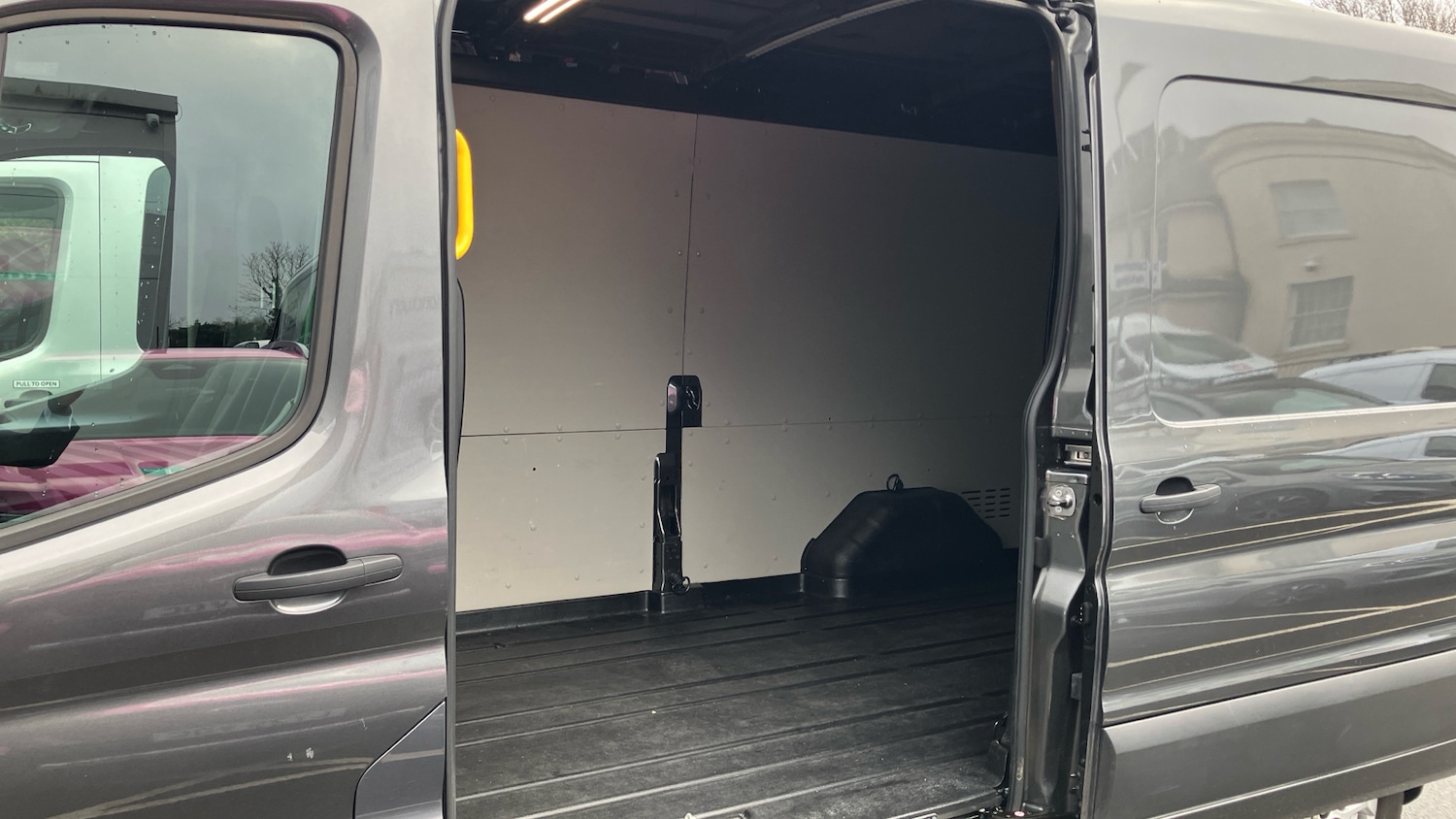 Used Ford Transit 2024 for sale - 77272174: Photo 5