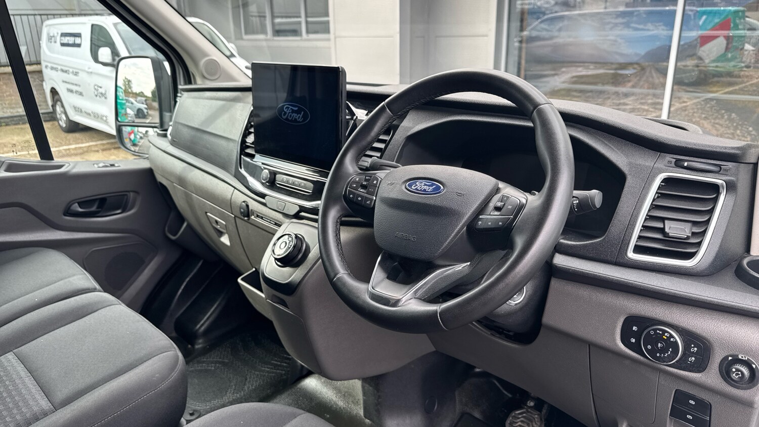 Used Ford Transit 2024 for sale - 76161860: Photo 16