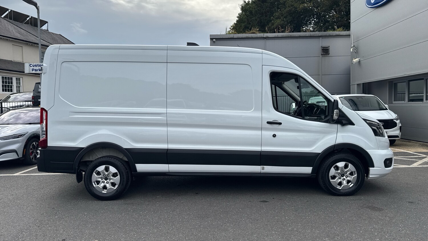 Used Ford Transit 2024 for sale - 76161860: Photo 9