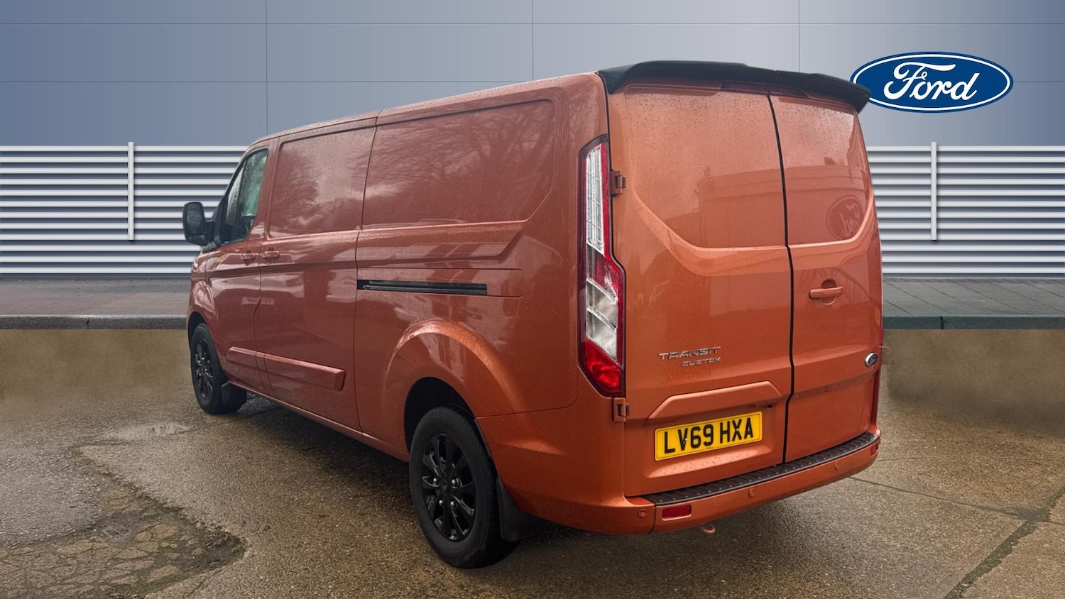 Used Ford Transit Custom 2019 for sale - 77151010: Photo 2