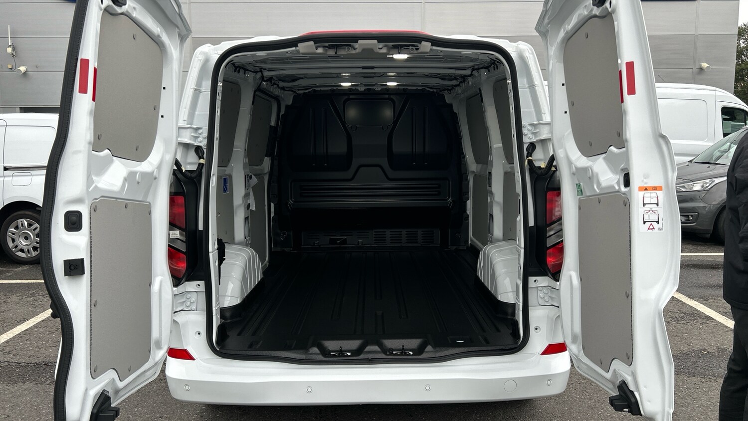 Used Ford Transit Custom 2025 for sale - 76262782: Photo 12