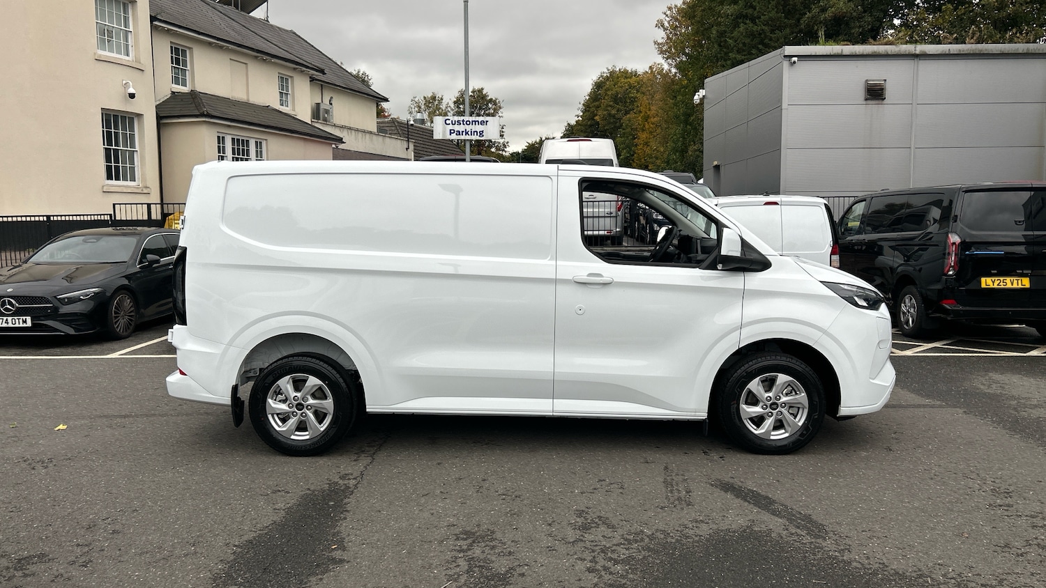 Used Ford Transit Custom 2025 for sale - 76262782: Photo 9