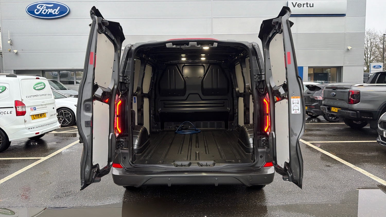 Used Ford Transit Custom 2024 for sale - 77460201: Photo 3