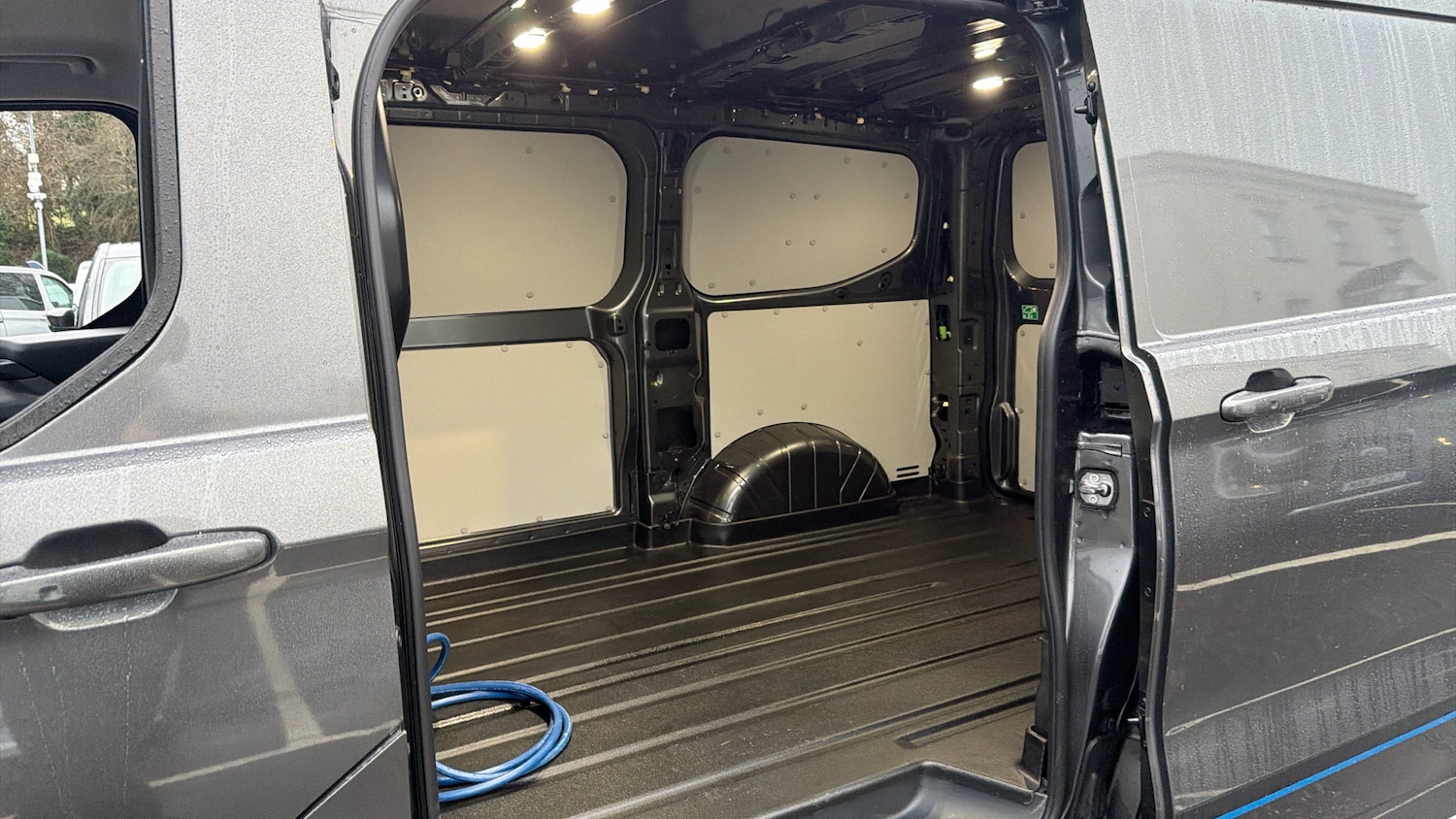 Used Ford Transit Custom 2024 for sale - 77460201: Photo 5