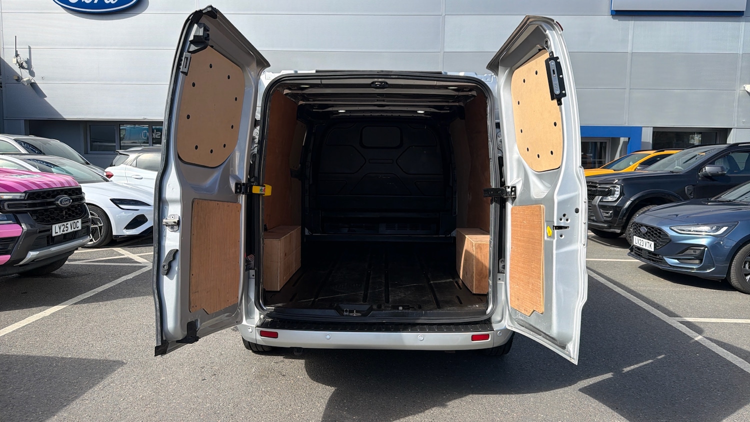 Used Ford Transit Custom 2021 for sale - 78038531: Photo 3