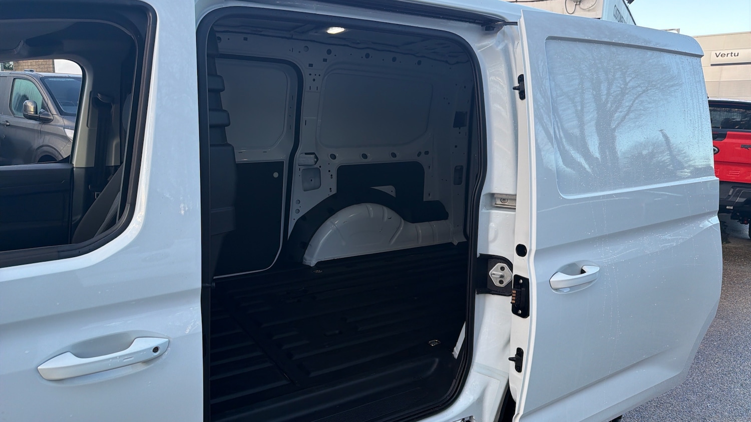 Used Ford Transit Connect 2025 for sale - 77220721: Photo 5