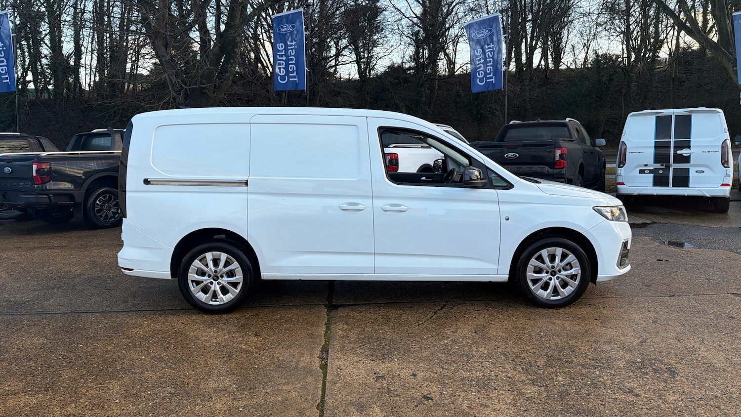 Used Ford Transit Connect 2025 for sale - 77220721: Photo 9