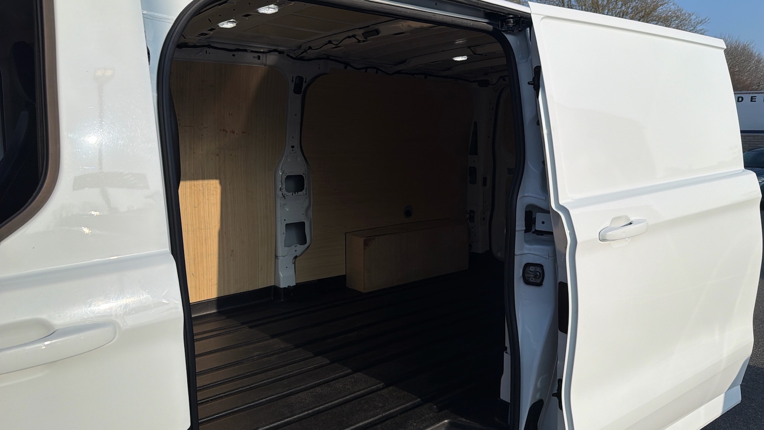 Used Ford Transit Custom 2024 for sale - 77759153: Photo 5