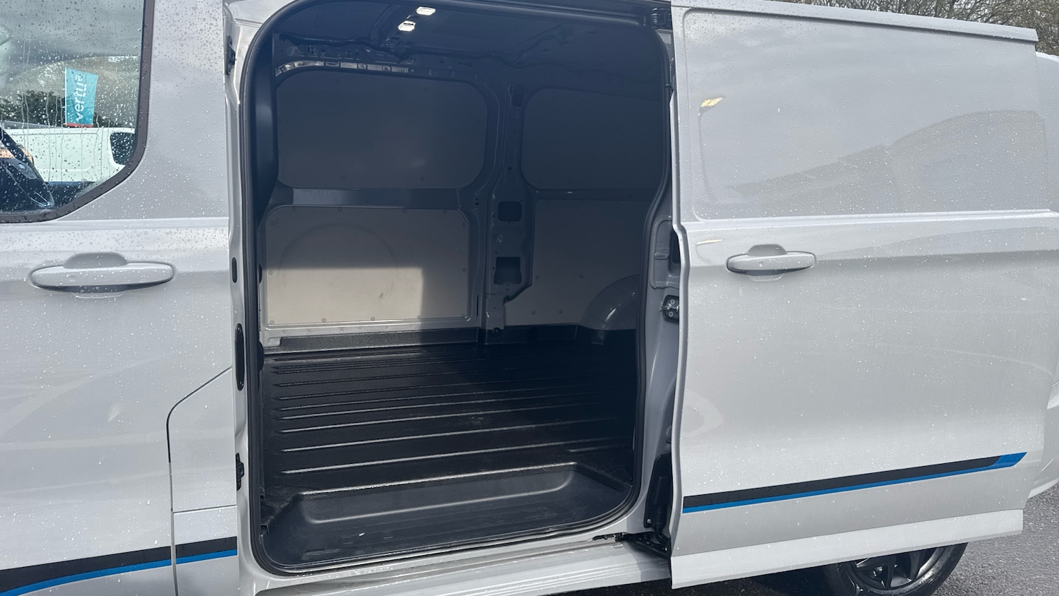 Used Ford Transit Custom 2025 for sale - 78025891: Photo 5