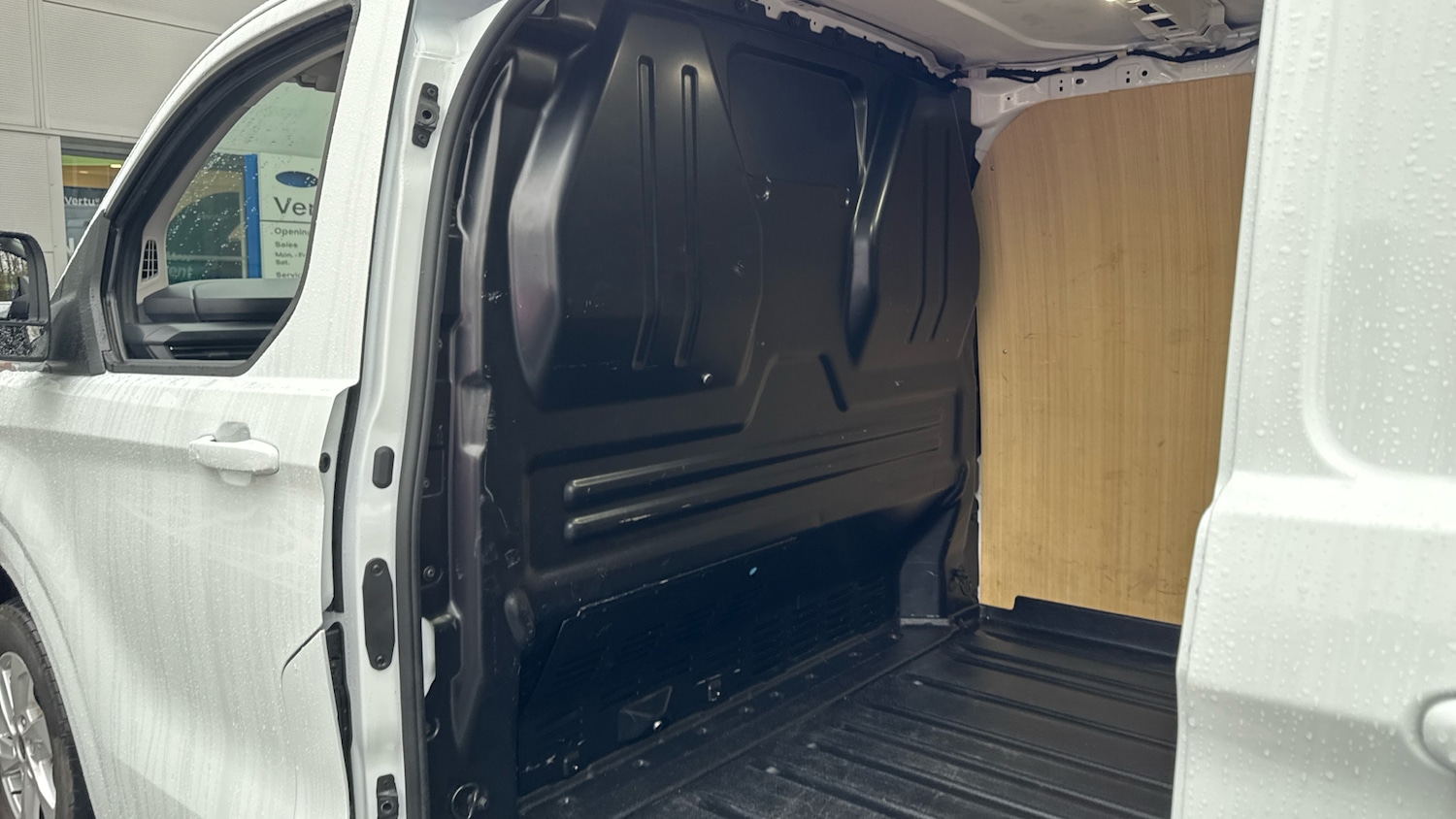 Used Ford Transit Custom 2024 for sale - 77543505: Photo 18