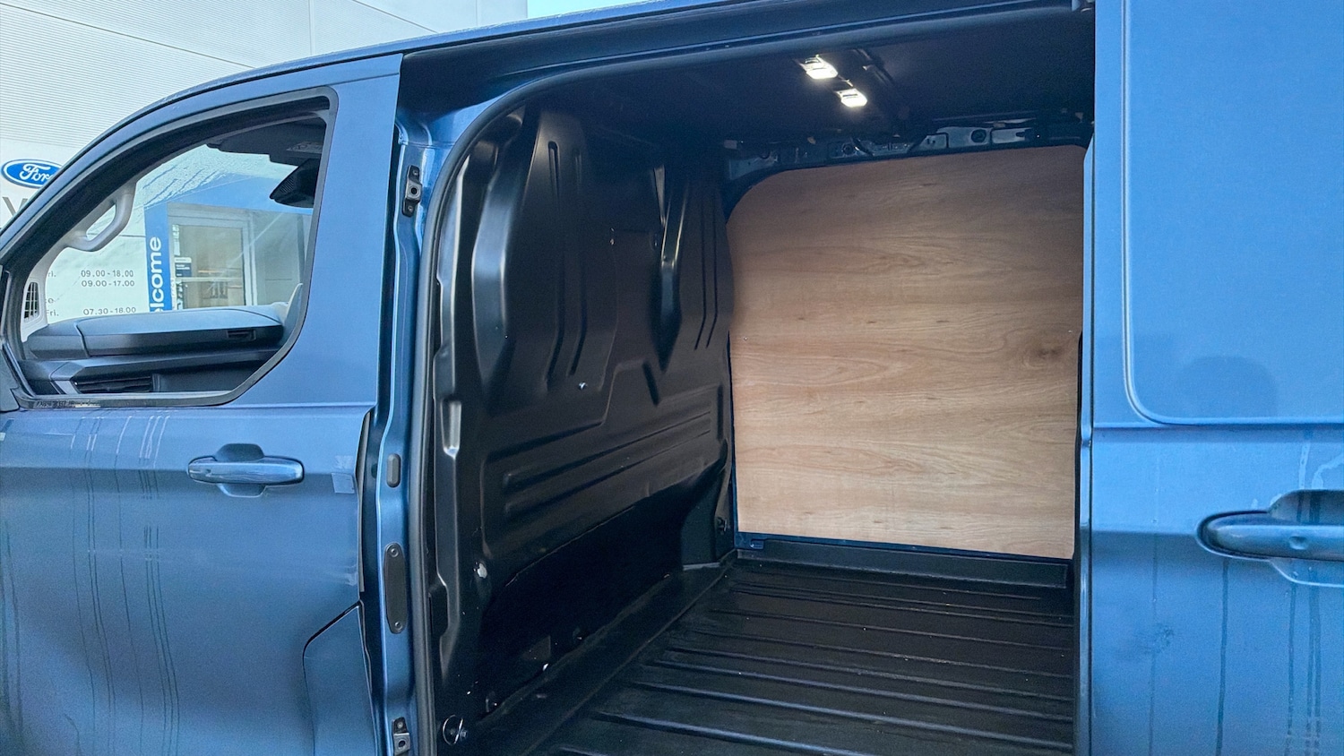 Used Ford Transit Custom 2025 for sale - 76905937: Photo 18