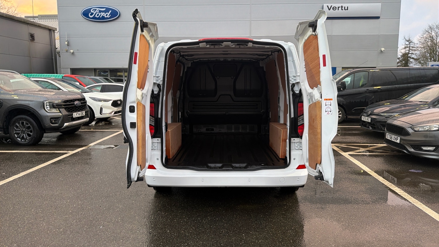 Used Ford Transit Custom 2024 for sale - 77474967: Photo 3