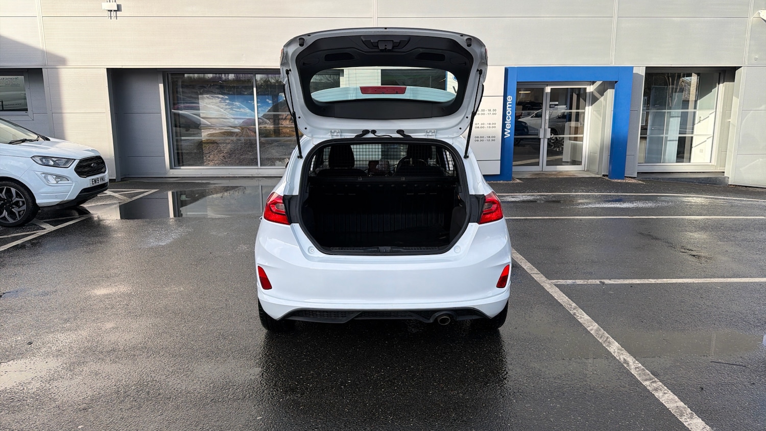 Used Ford Fiesta 2019 for sale - 77135669: Photo 3