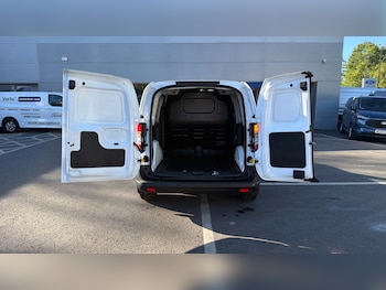 Used Ford Transit Courier 2026 for sale - 78379601: Photo