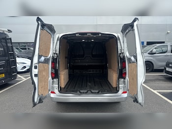 Used Ford Transit Custom 2024 for sale - 78984784: Photo