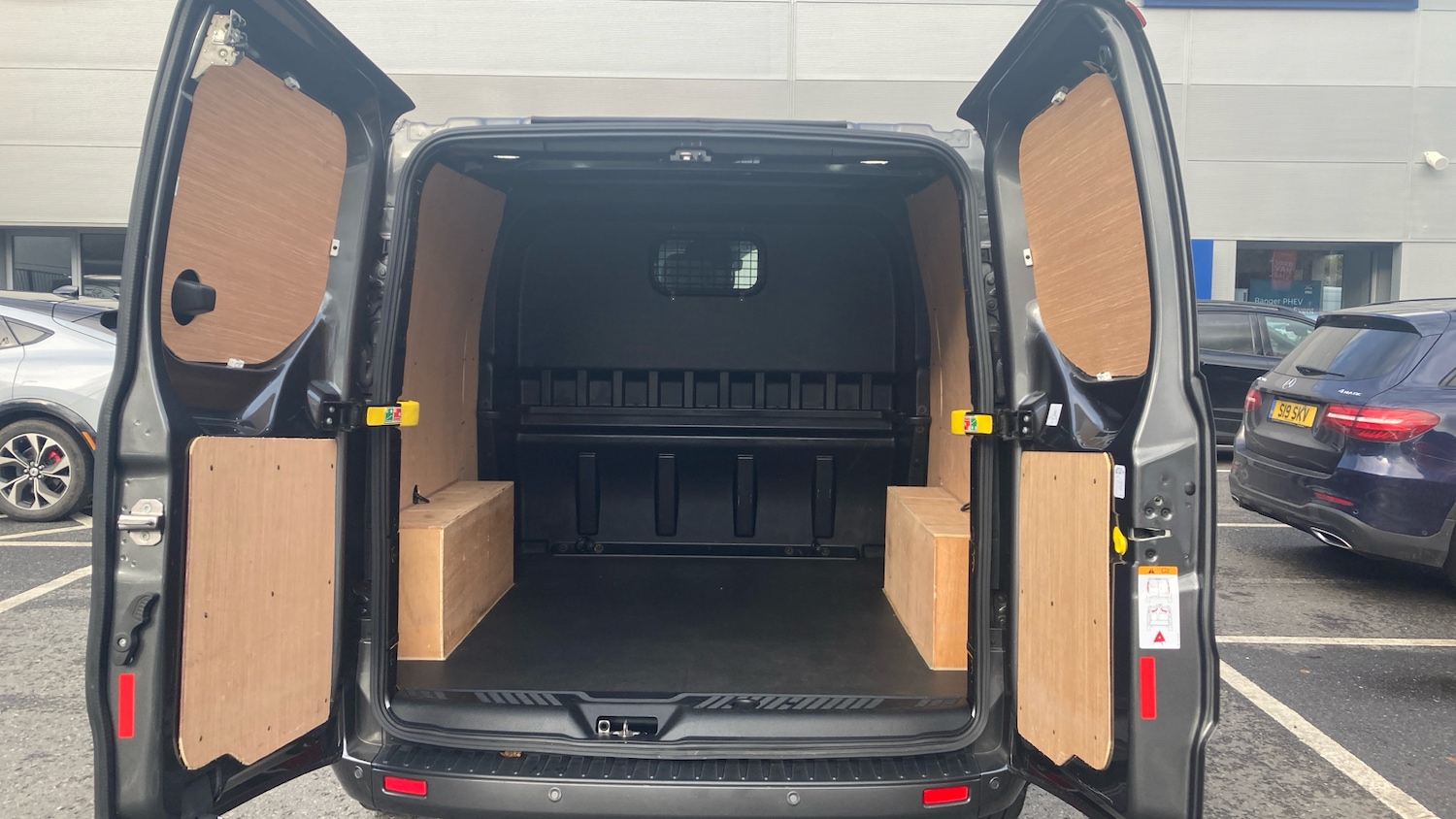 Used Ford Transit Custom 2023 for sale - 77017216: Photo 3