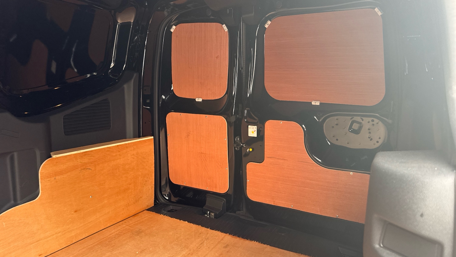 Used Ford Transit Courier 2024 for sale - 76504375: Photo 14