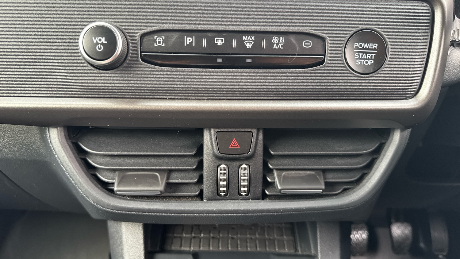 Used Ford Transit Courier 2024 for sale - 76504375: Photo 28